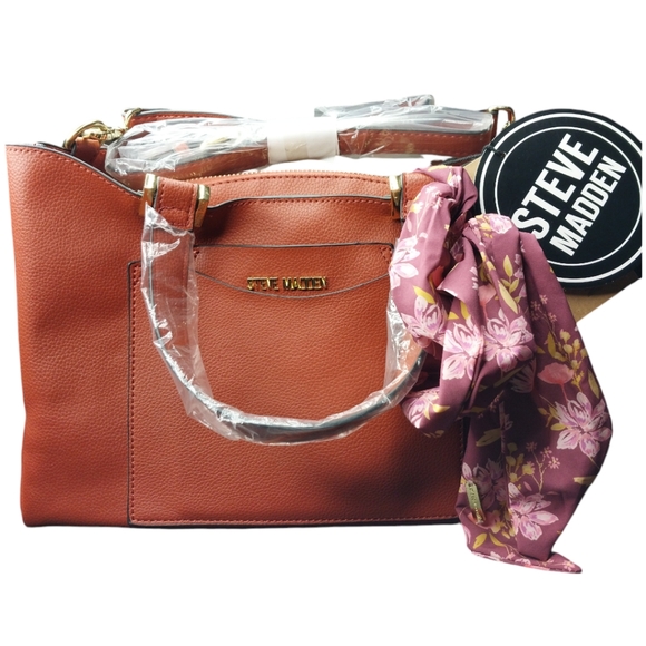 Steve Madden B Parker Crossbody Handbag - Picture 1 of 13